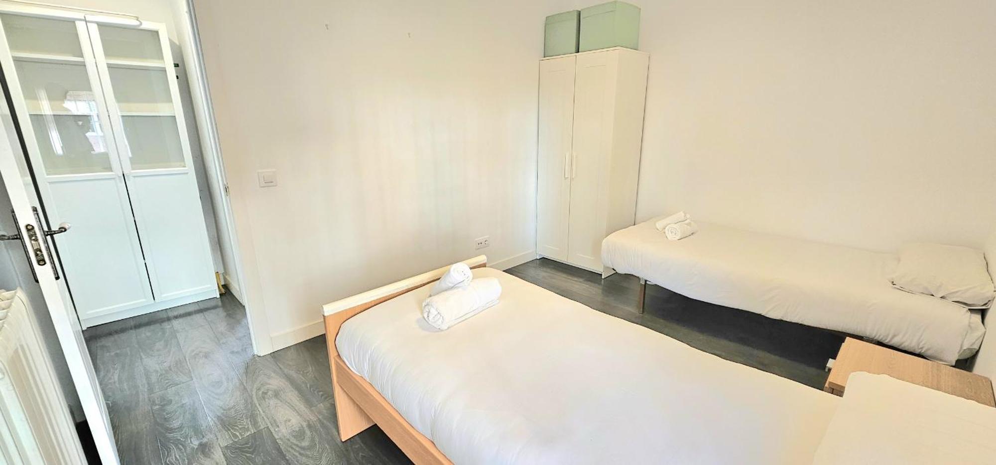 Apartamento Para 5 Personas Cerca De Ifema Y Aeropuerto Alquiler Temporal Madrid Esterno foto
