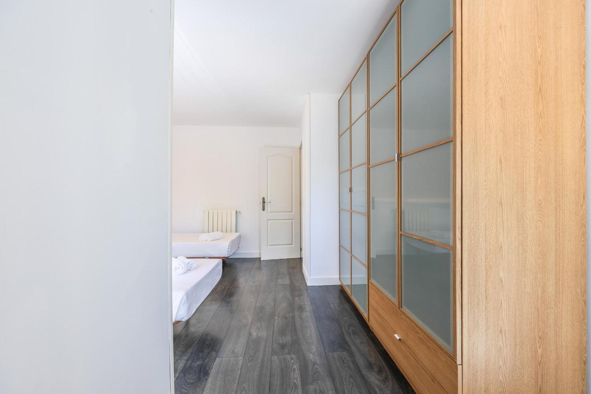 Apartamento Para 5 Personas Cerca De Ifema Y Aeropuerto Alquiler Temporal Madrid Esterno foto